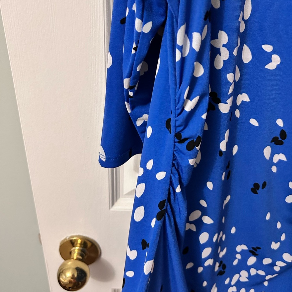 Alfani Women's Cobalt Blue Patterned Blouse - Picture 8 of 9
